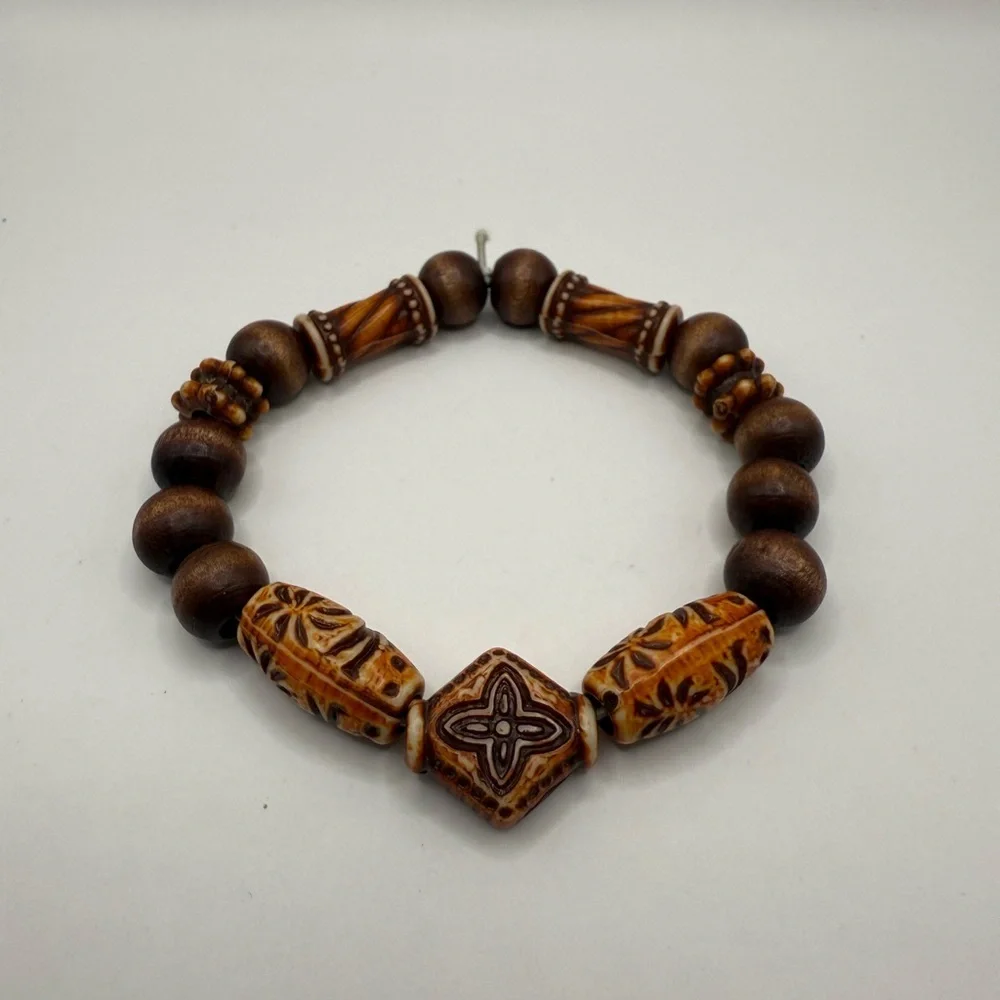 Men's Women's Boho Wooden Agate Stretch Bracelet with Beautiful Symbols